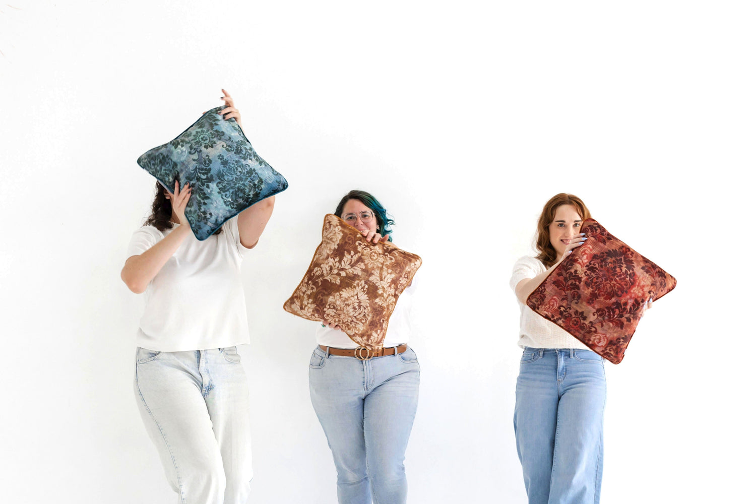 Jayla cushions - floral cushion cover with piped edge