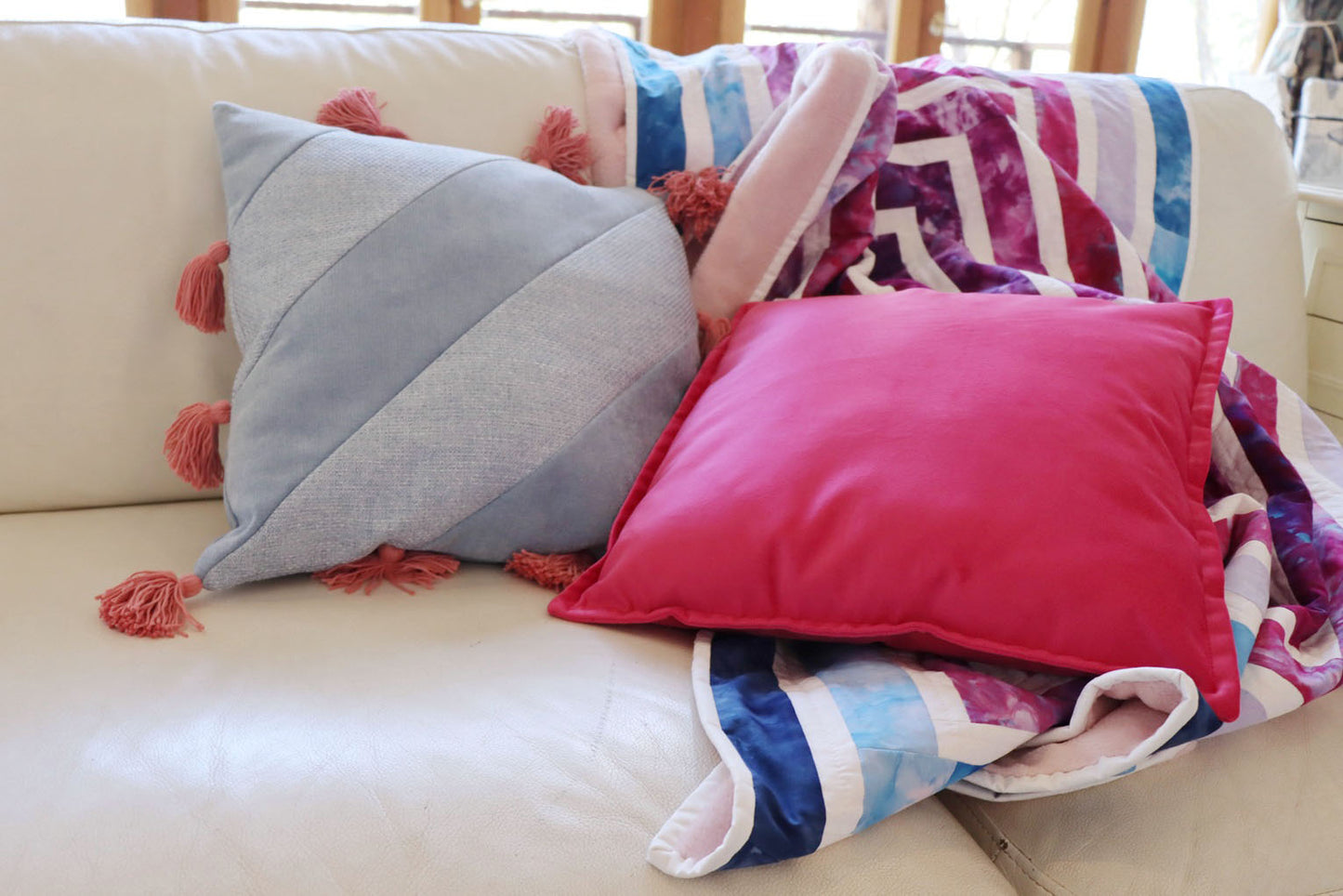 Flirt - Velvet Cushion Cover with Flange Edging