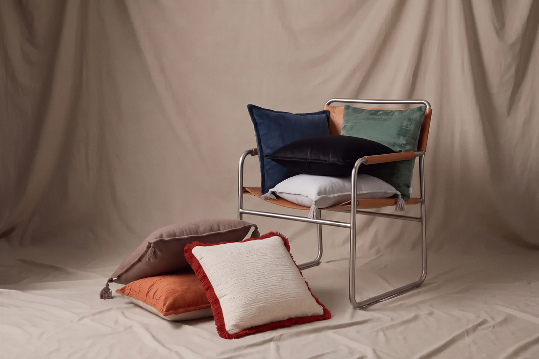 How to Choose Cushions Based on Your Room’s Colour Temperature