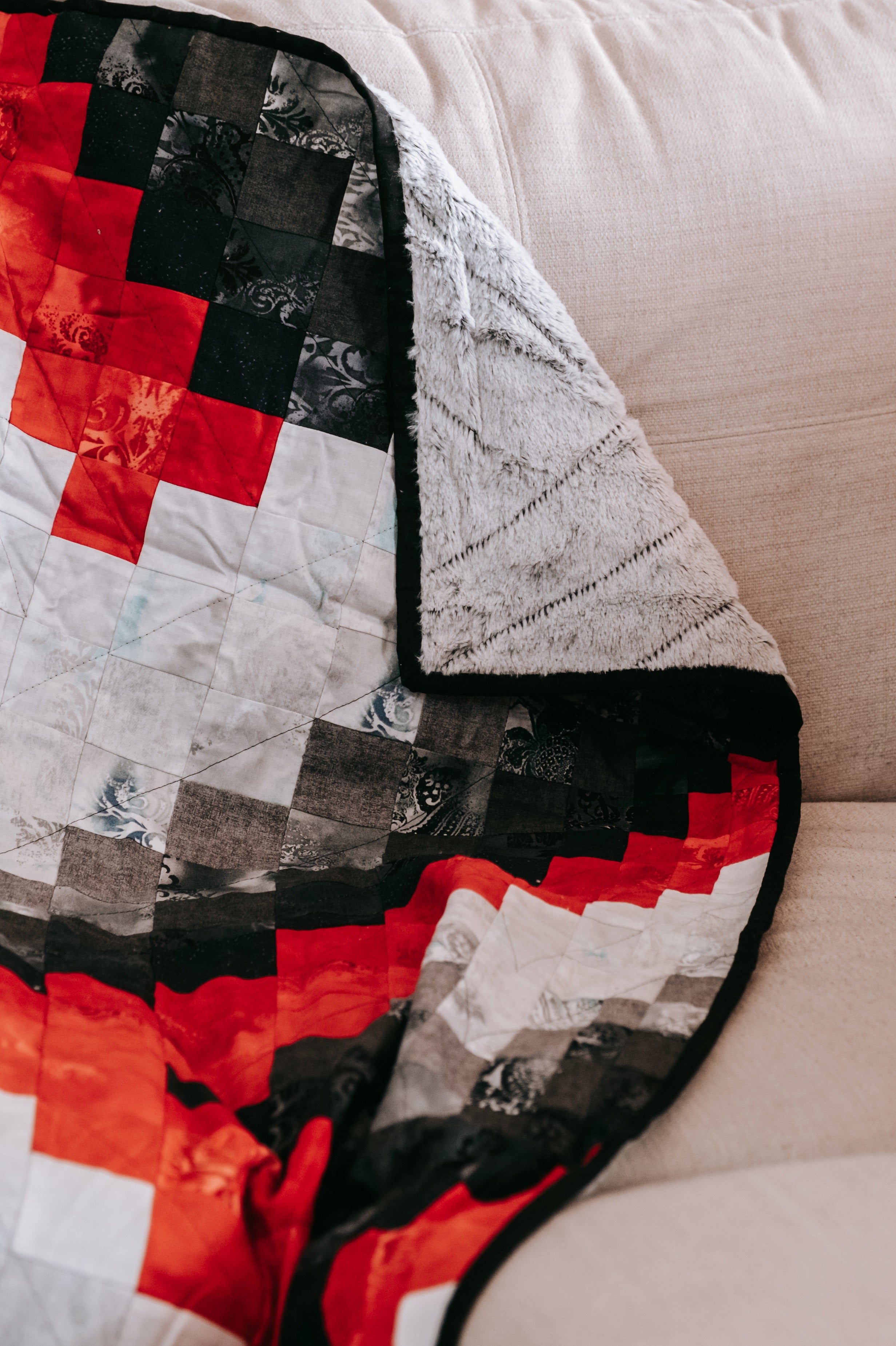 Redback Bargello Quilt and Cushion Bundle