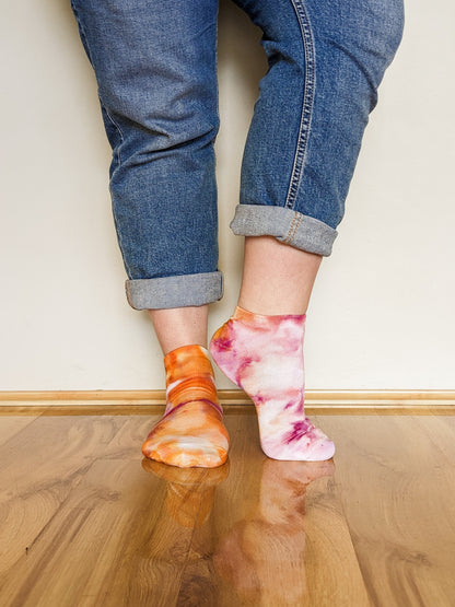 Person wearing ankle length Ice-dyed bamboo socks