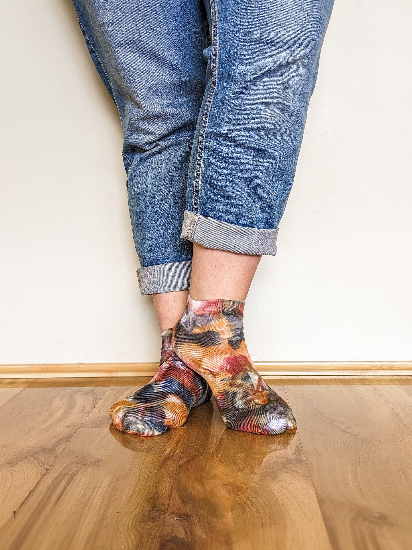 Person wearing ankle length Ice-dyed bamboo socks